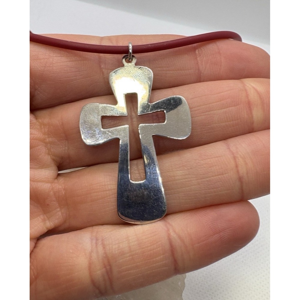 Sterling Silver Cutout Cross Pendant Thai Red Rubber Cord Necklace Italy 16''